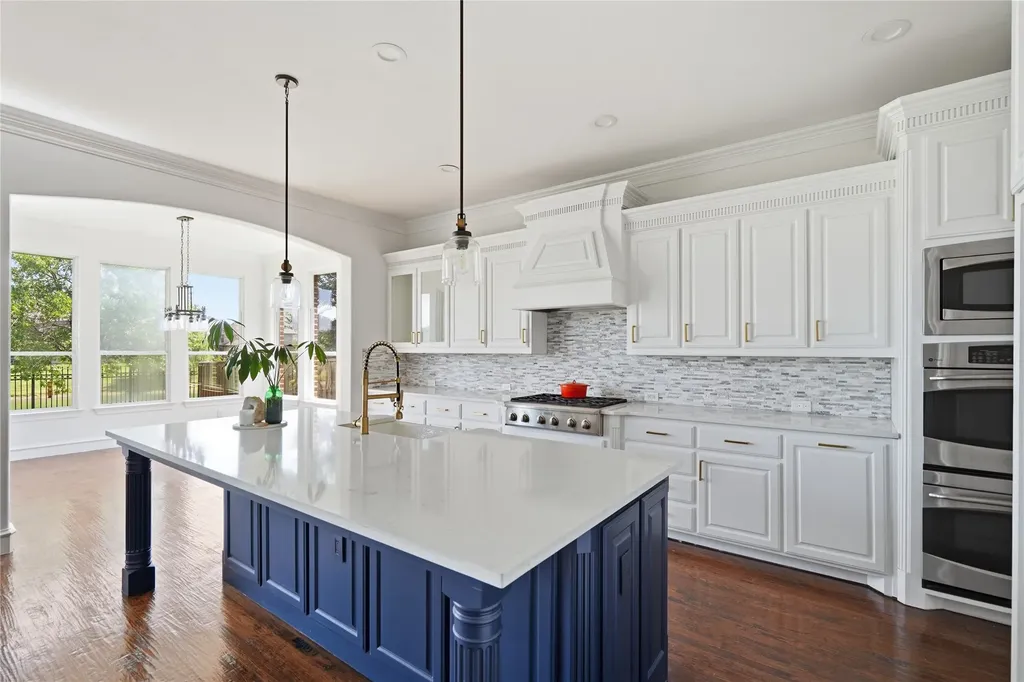 3313 Lochside The Colony TX 75056