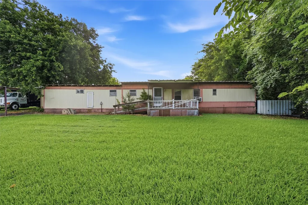 505 Aaron Lane Southmayd TX 75092