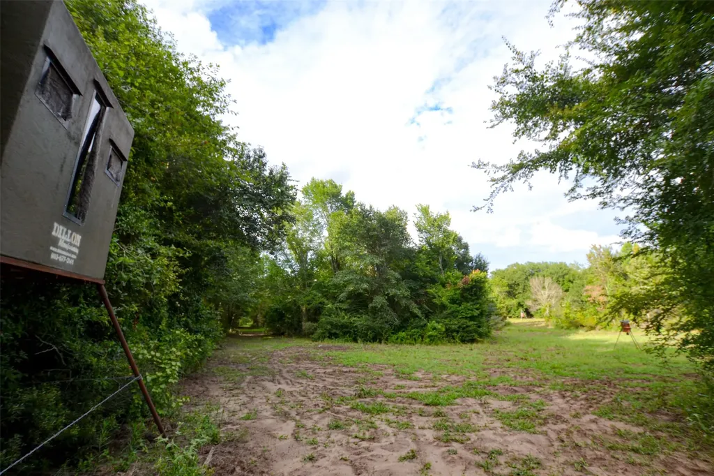 8690 County Road 1119 Athens TX 75751