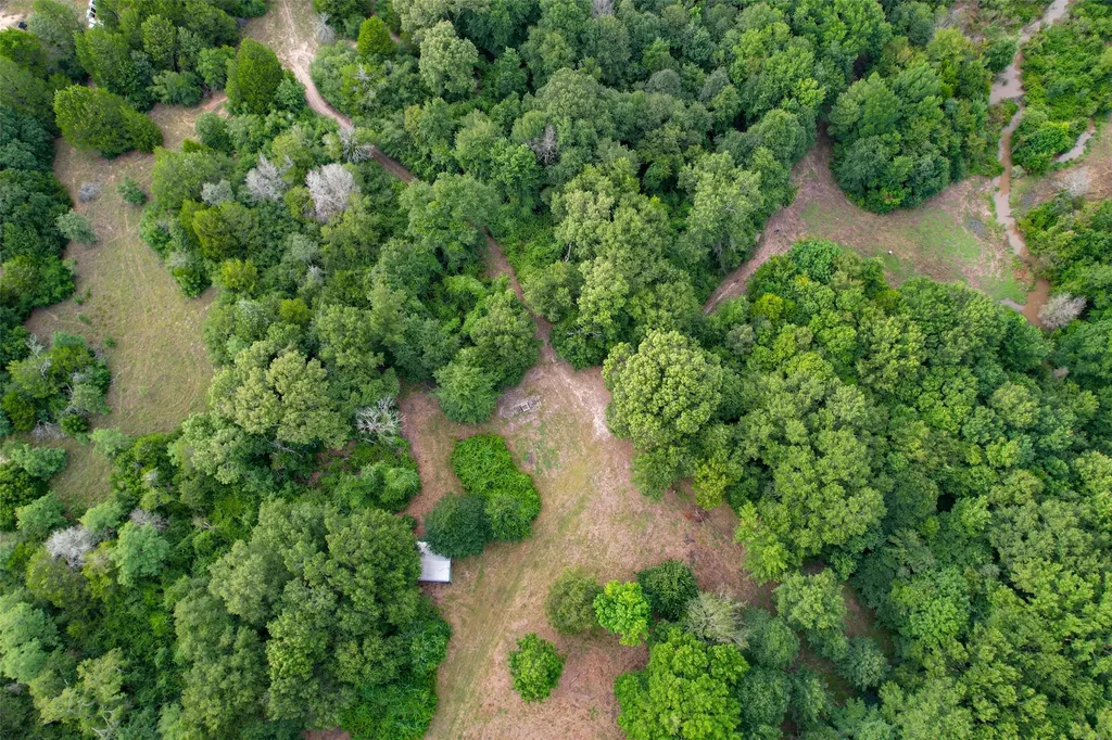 8690 County Road 1119 Athens TX 75751