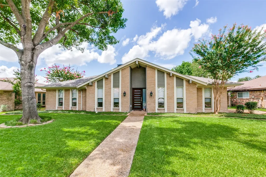 902 Windsong Trail Richardson TX 75081