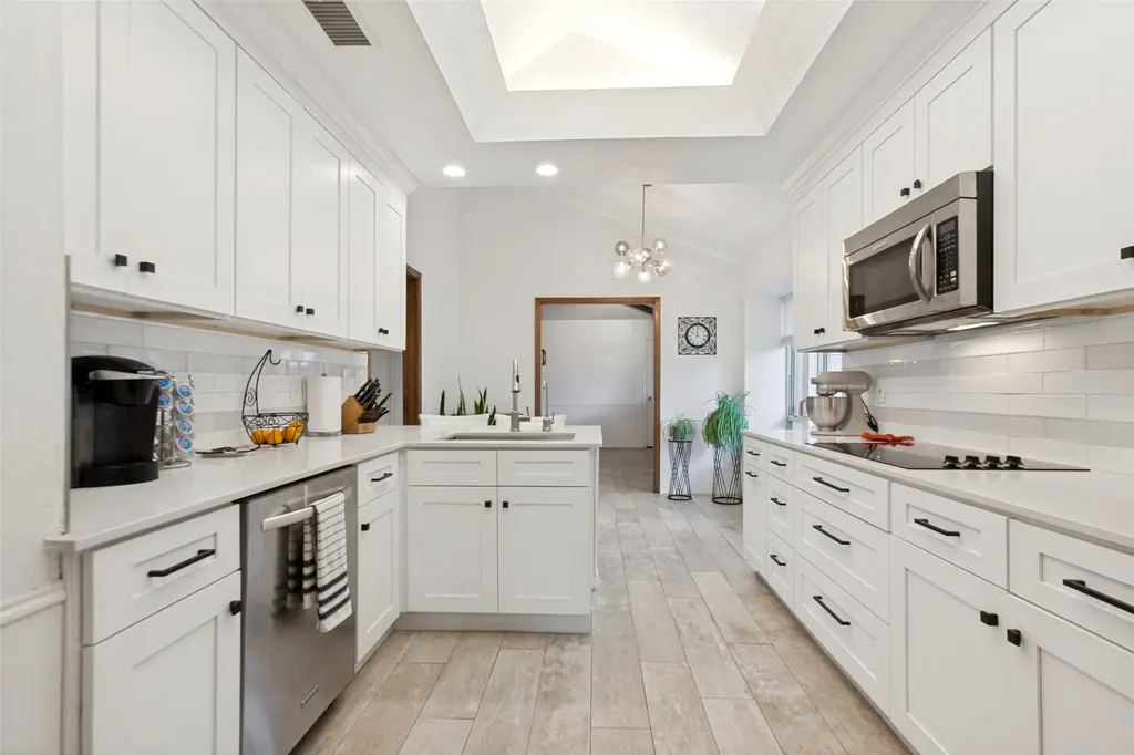 902 Windsong Trail Richardson TX 75081