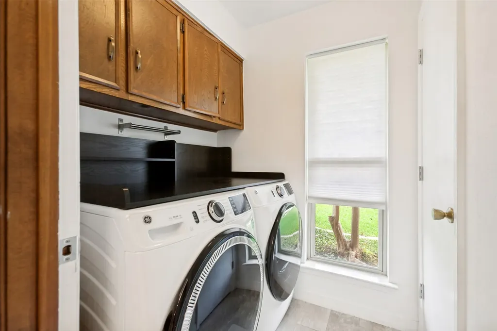 902 Windsong Trail Richardson TX 75081