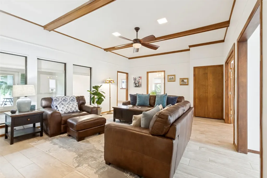 902 Windsong Trail Richardson TX 75081