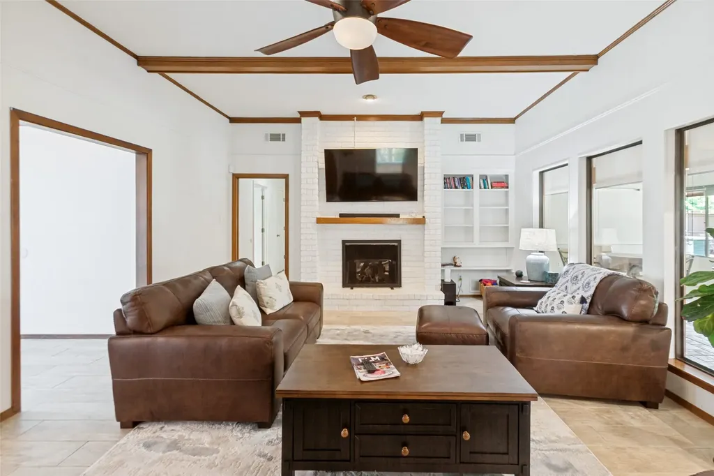 902 Windsong Trail Richardson TX 75081