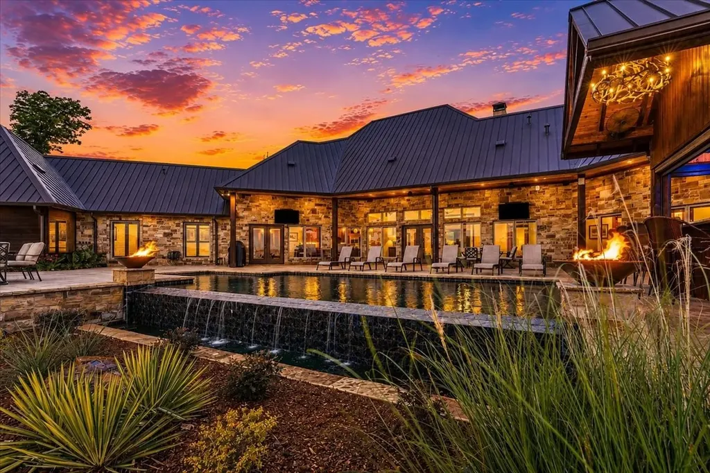 908 Sailboat Drive Corsicana TX 75109