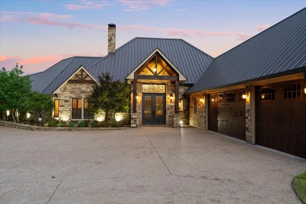 908 Sailboat Drive Corsicana TX 75109