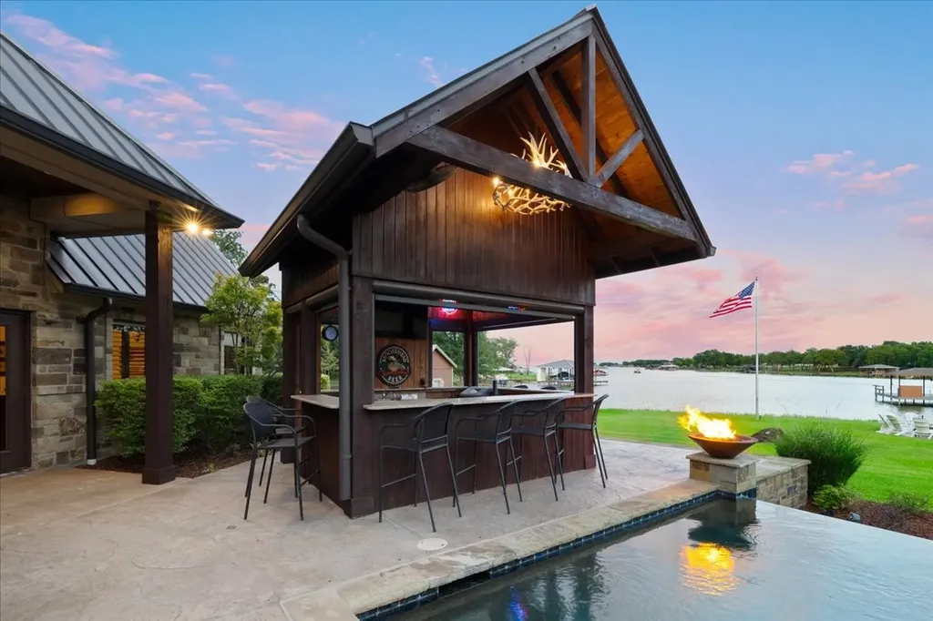 908 Sailboat Drive Corsicana TX 75109