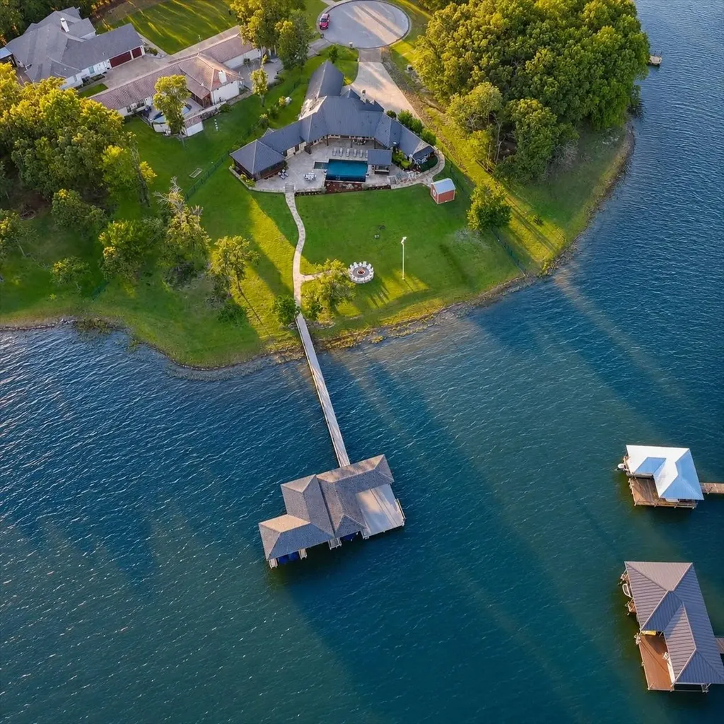 908 Sailboat Drive Corsicana TX 75109