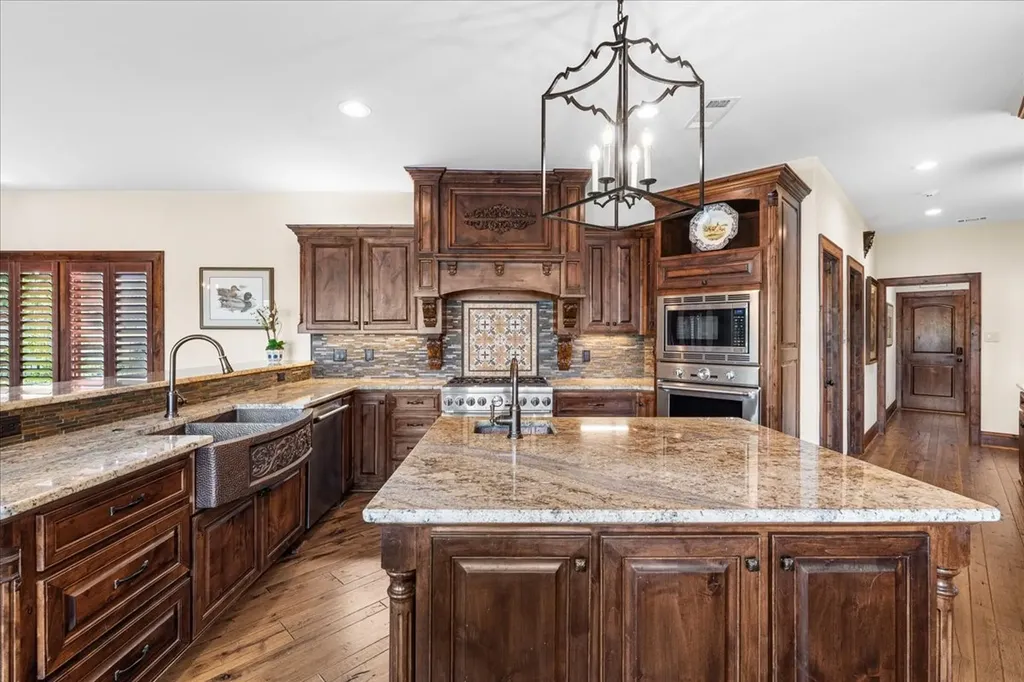 908 Sailboat Drive Corsicana TX 75109