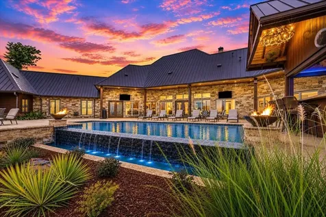 908 Sailboat Drive Corsicana TX 75109