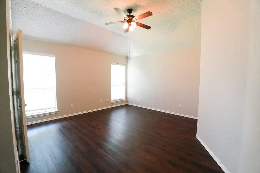 6310 Jessica Way Rowlett TX 75089