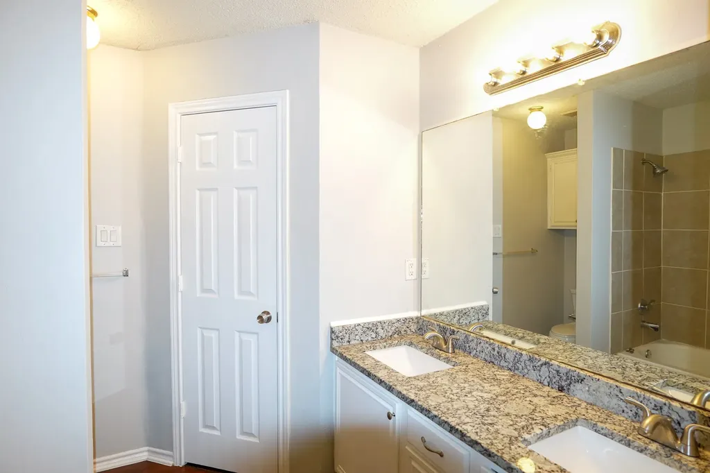 6310 Jessica Way Rowlett TX 75089