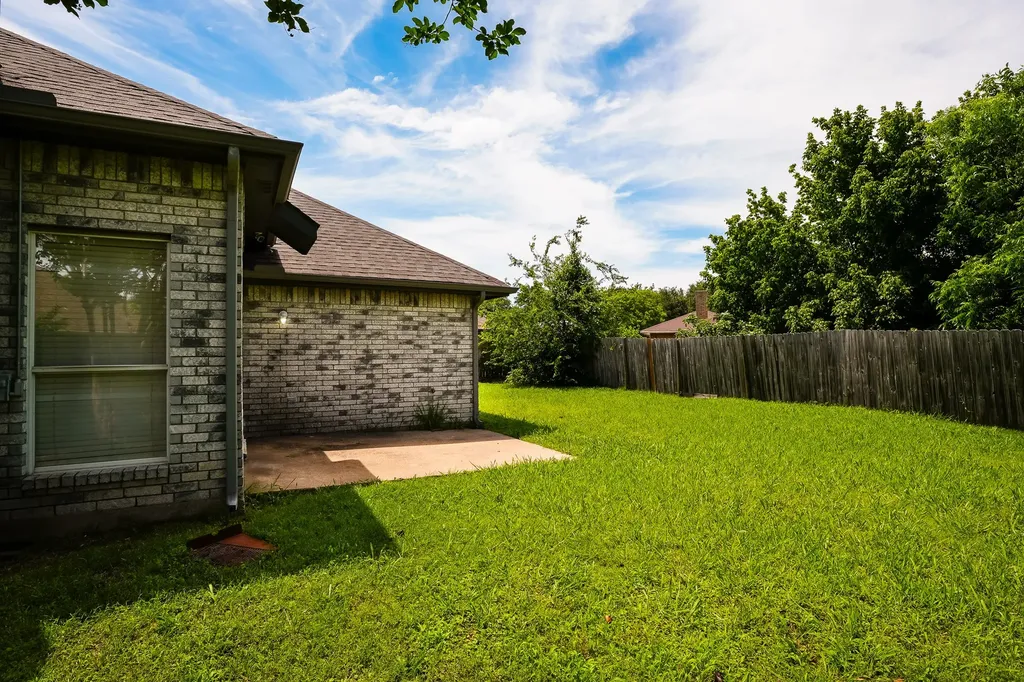 6310 Jessica Way Rowlett TX 75089