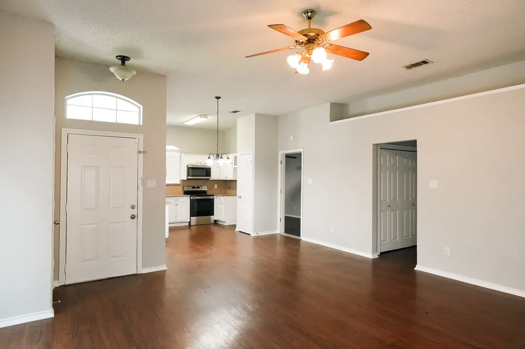 6310 Jessica Way Rowlett TX 75089