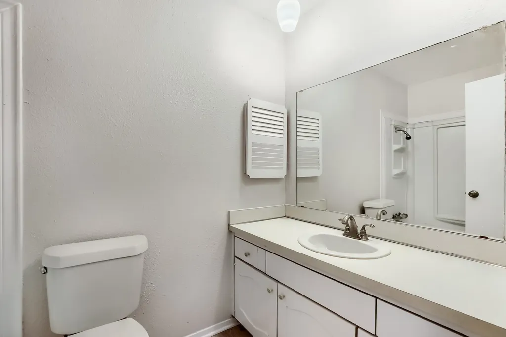 1106 Intervale Drive Garland TX 75043