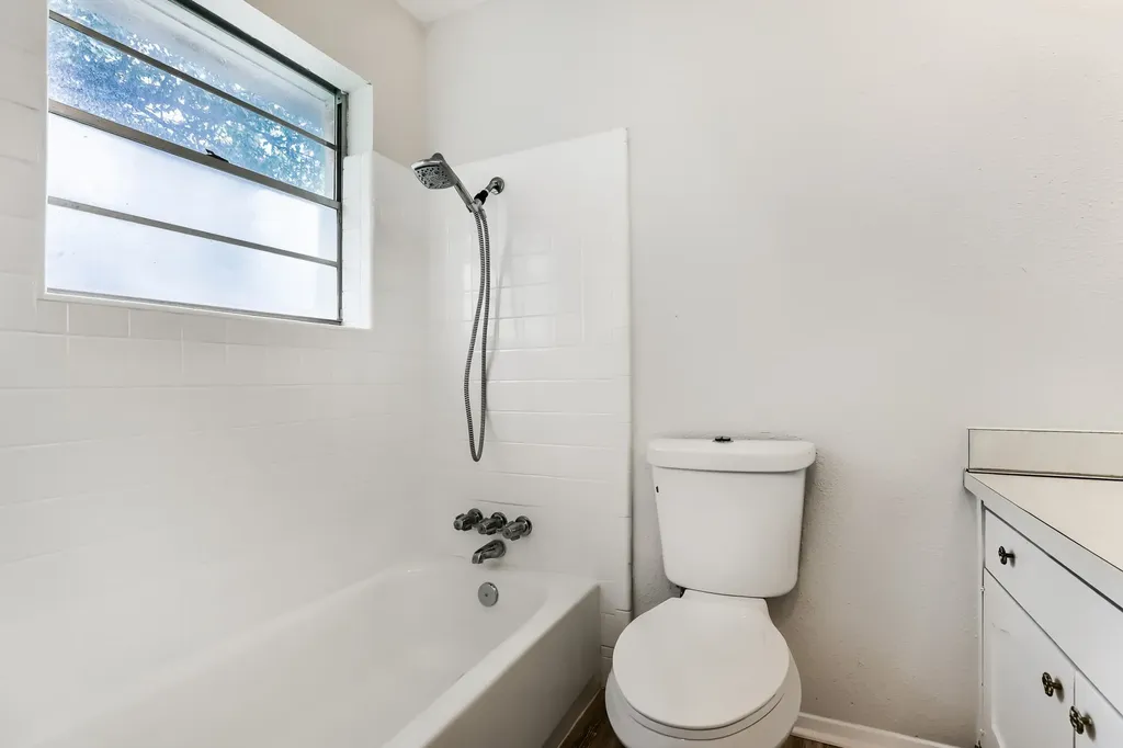 1106 Intervale Drive Garland TX 75043