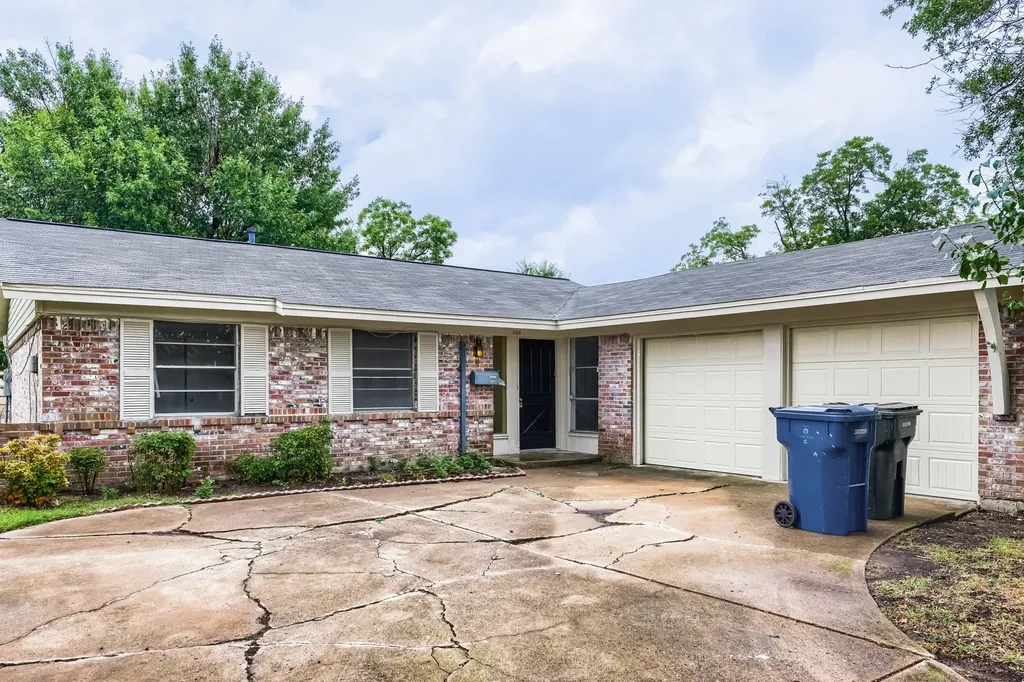 1106 Intervale Drive Garland TX 75043