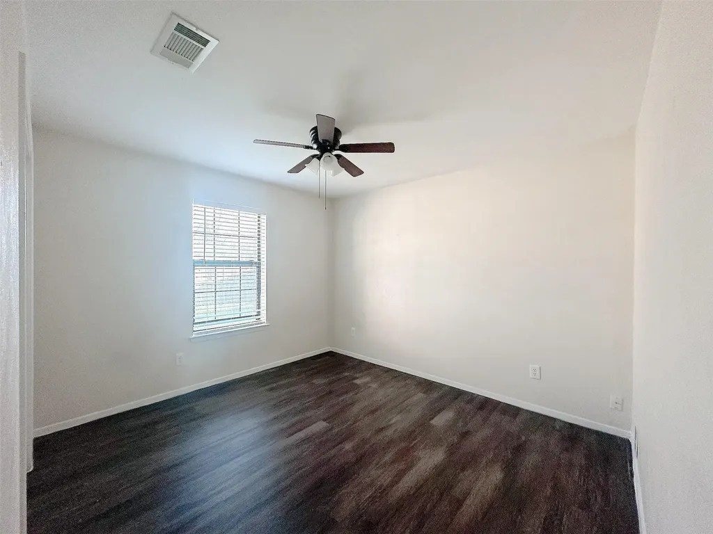 5512 Alexander Street Sachse TX 75048