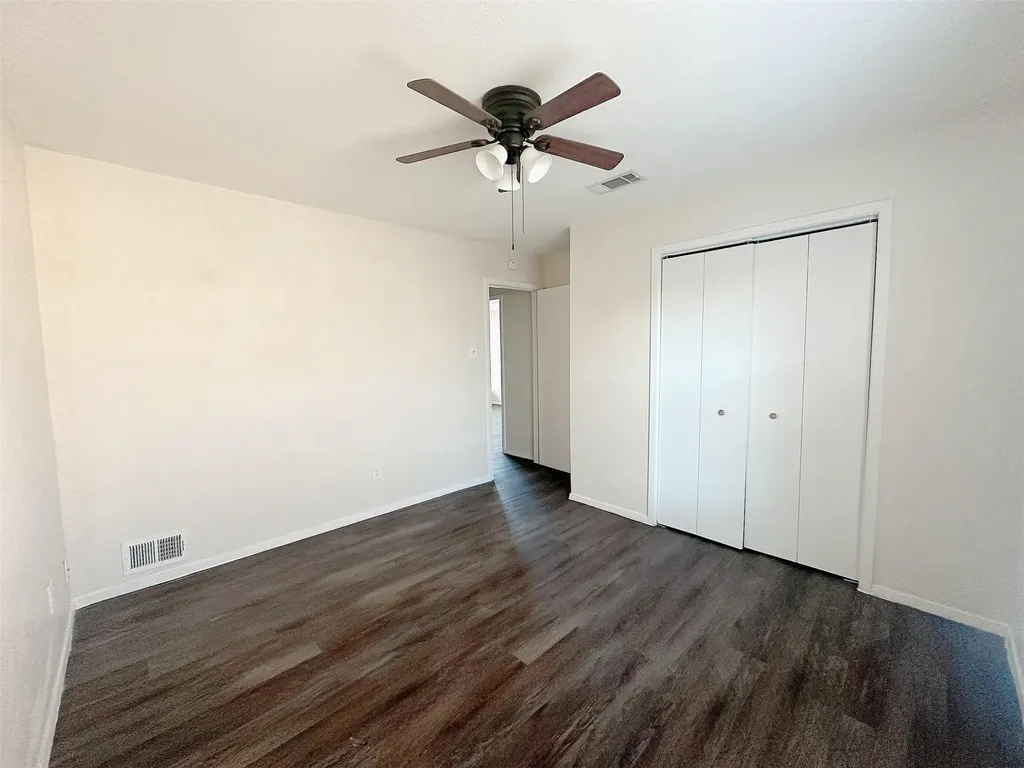 5512 Alexander Street Sachse TX 75048