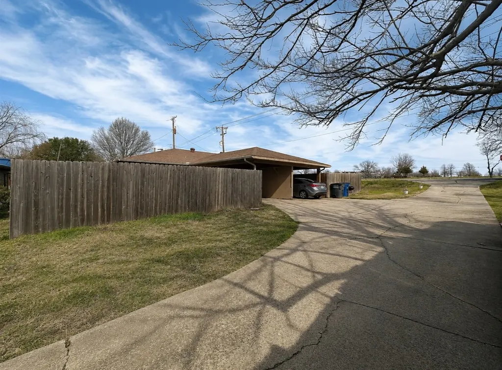 5512 Alexander Street Sachse TX 75048
