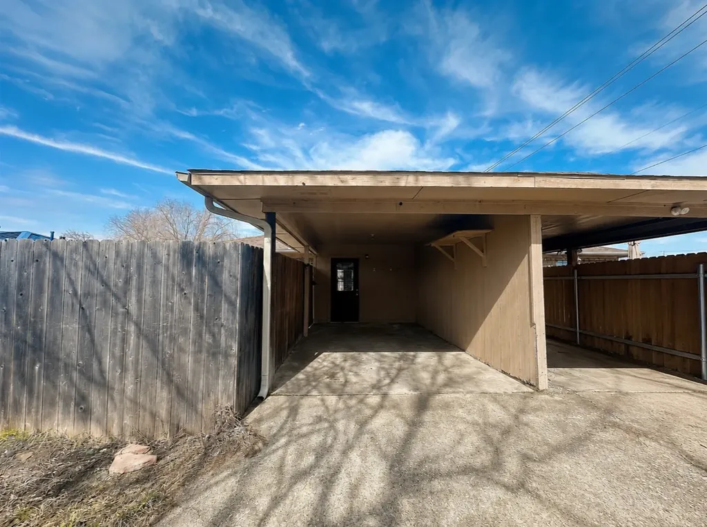 5512 Alexander Street Sachse TX 75048
