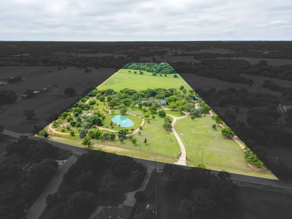 4600 E Bankhead Highway Hudson Oaks TX 76087