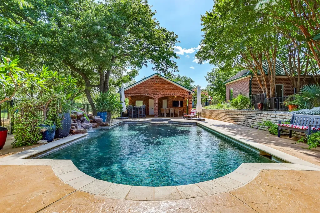 4600 E Bankhead Highway Hudson Oaks TX 76087