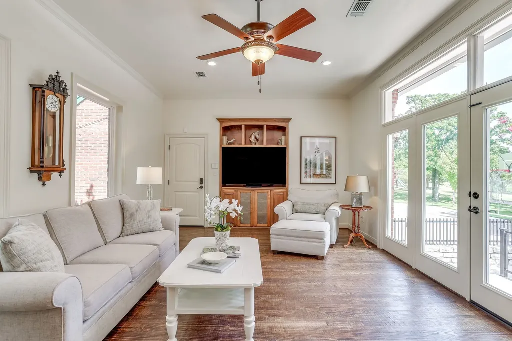 4600 E Bankhead Highway Hudson Oaks TX 76087