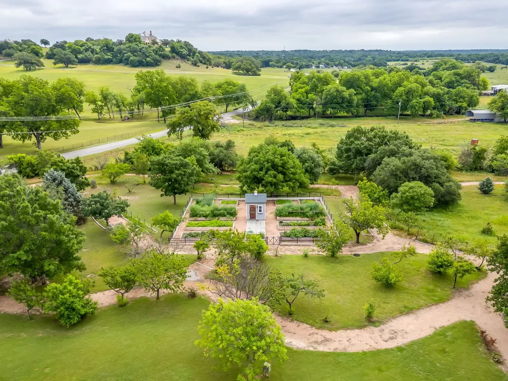 4600 E Bankhead Highway Hudson Oaks TX 76087