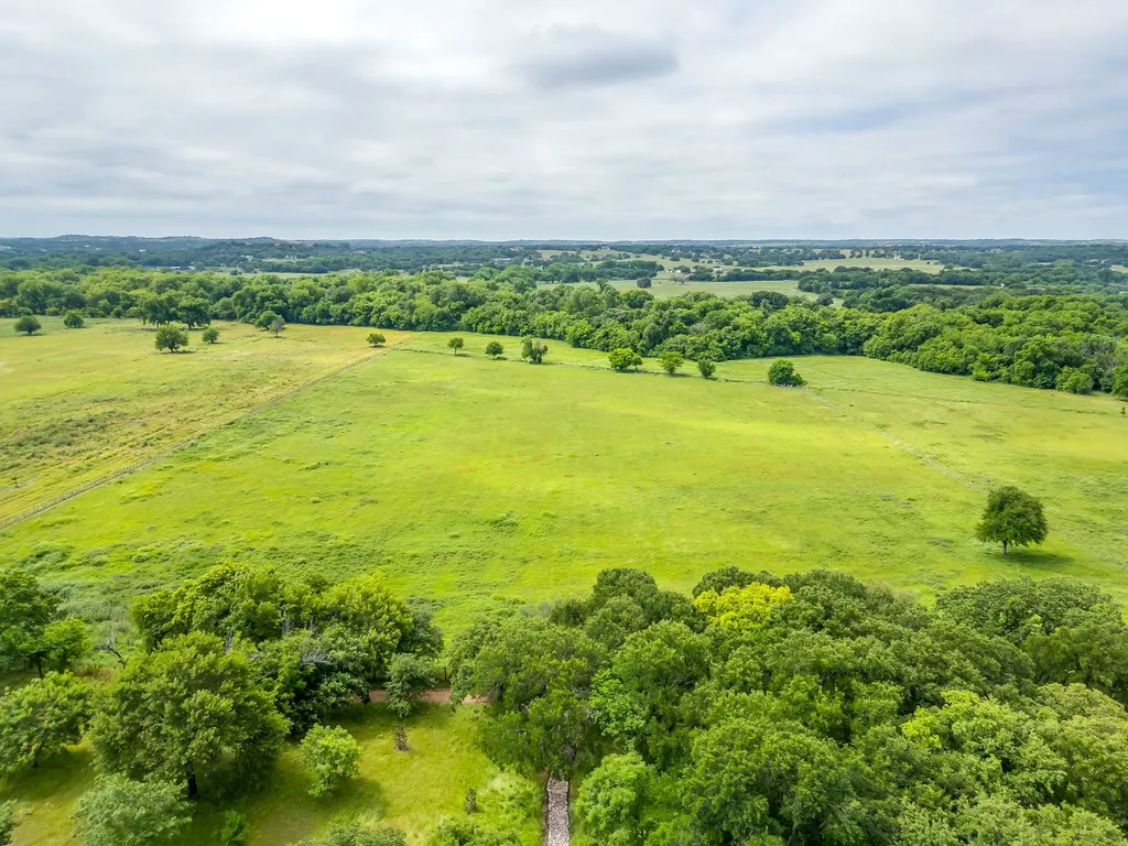 4600 E Bankhead Highway Hudson Oaks TX 76087