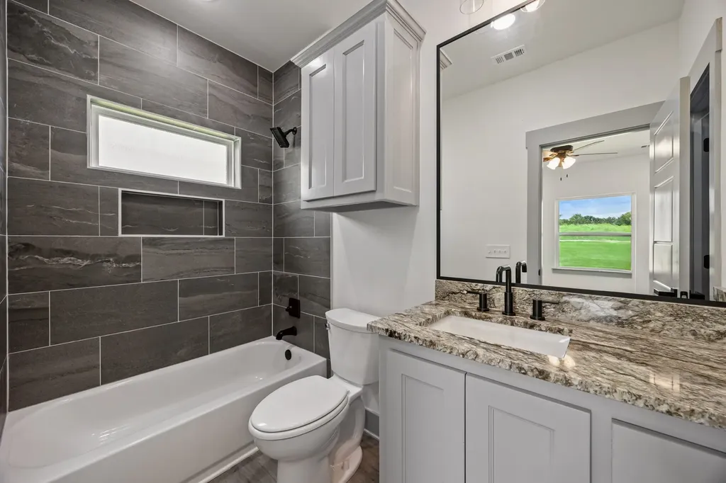 253 Caro Drive West Tawakoni TX 75474