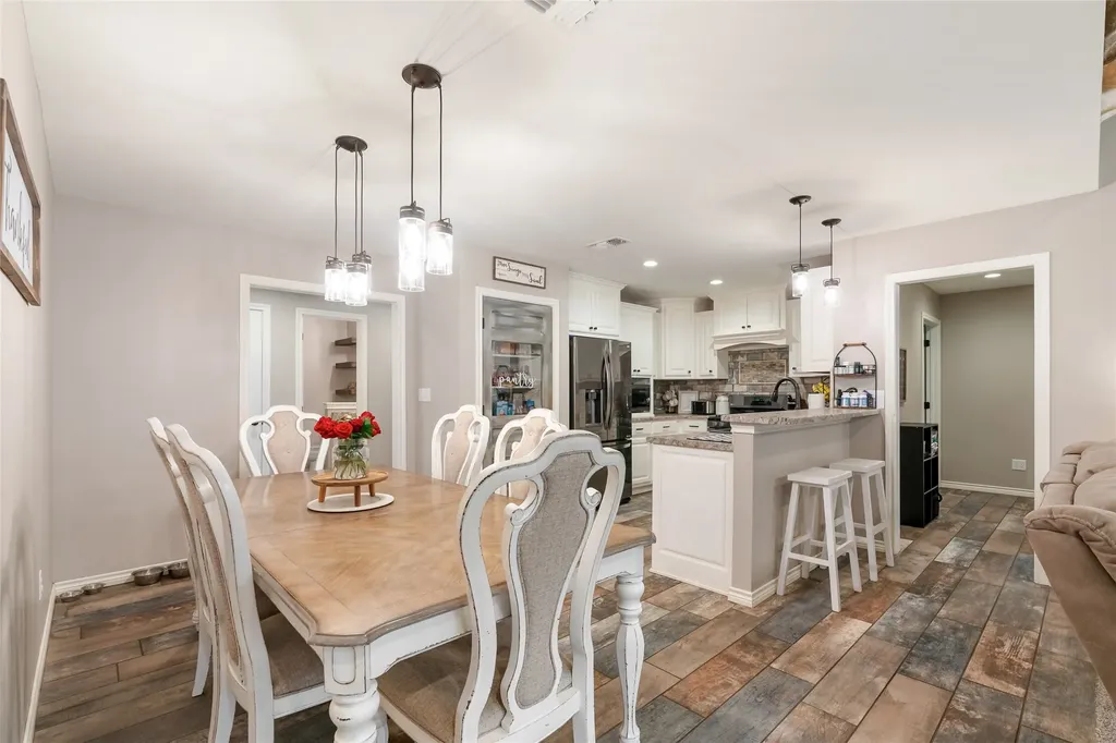 221 S Avenue C Point TX 75472