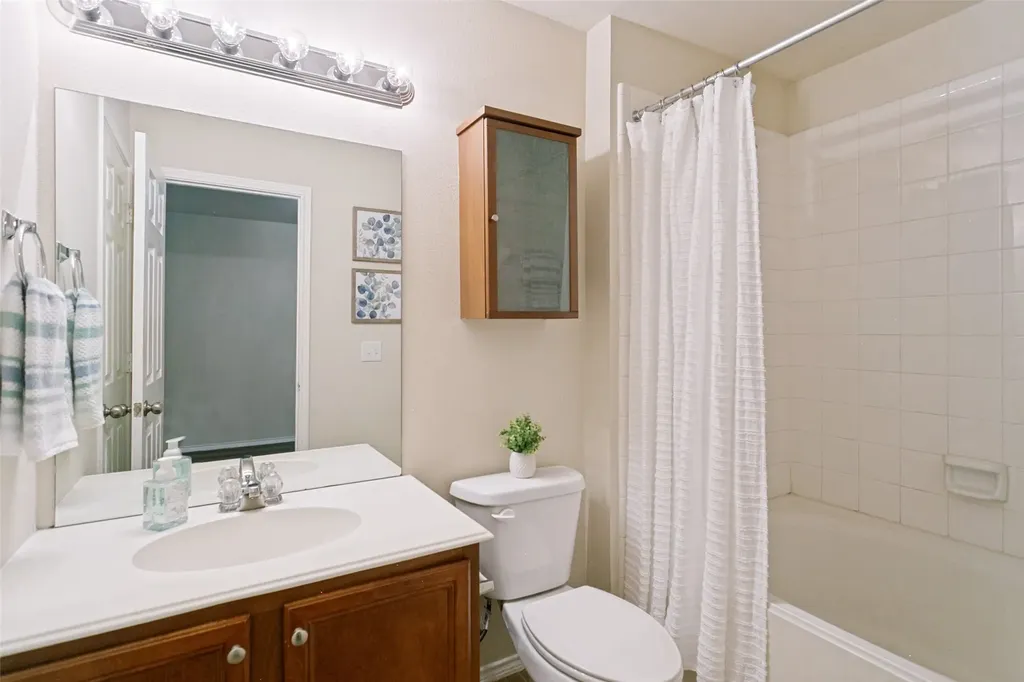 3033 Stone Forest Circle Mckinney TX 75070