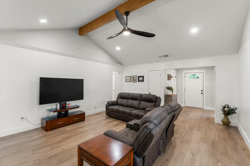 5208 Pensacola Drive Garland TX 75043
