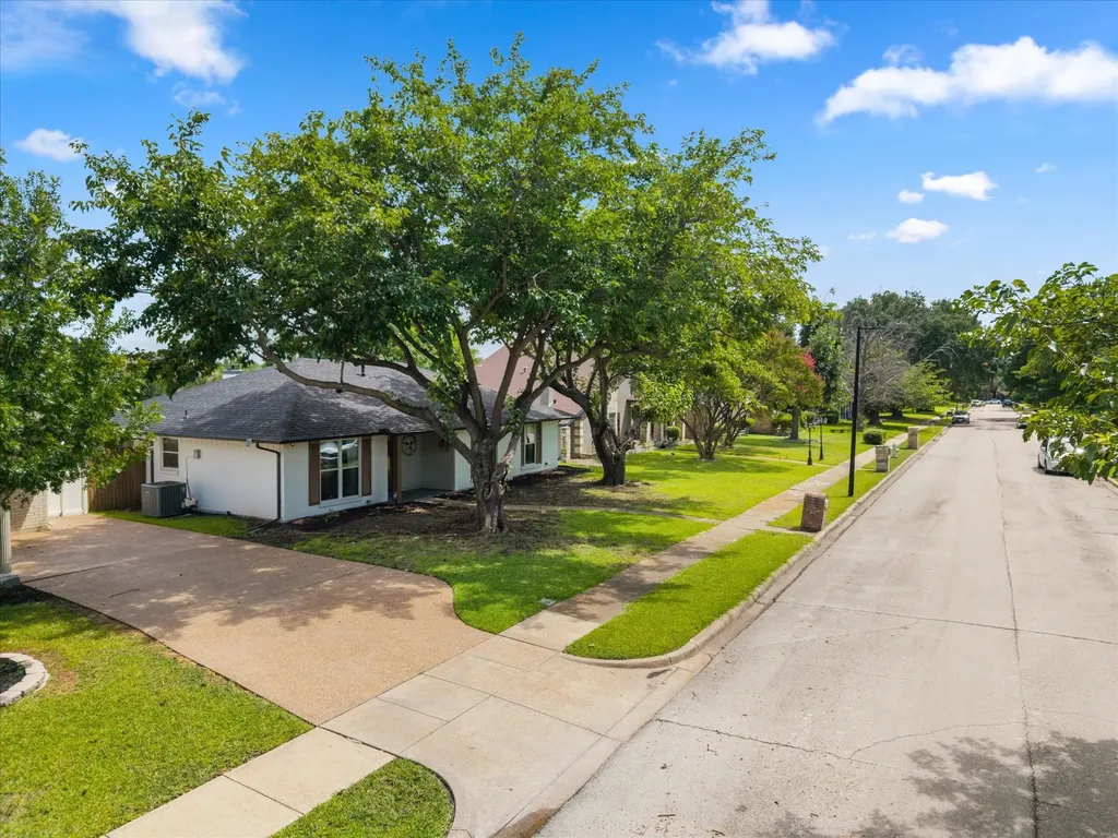 5208 Pensacola Drive Garland TX 75043
