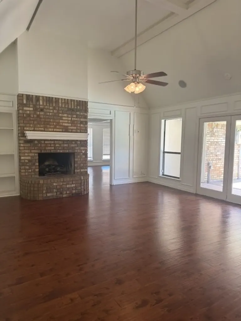 2907 Sweet Briar Street Grapevine TX 76051