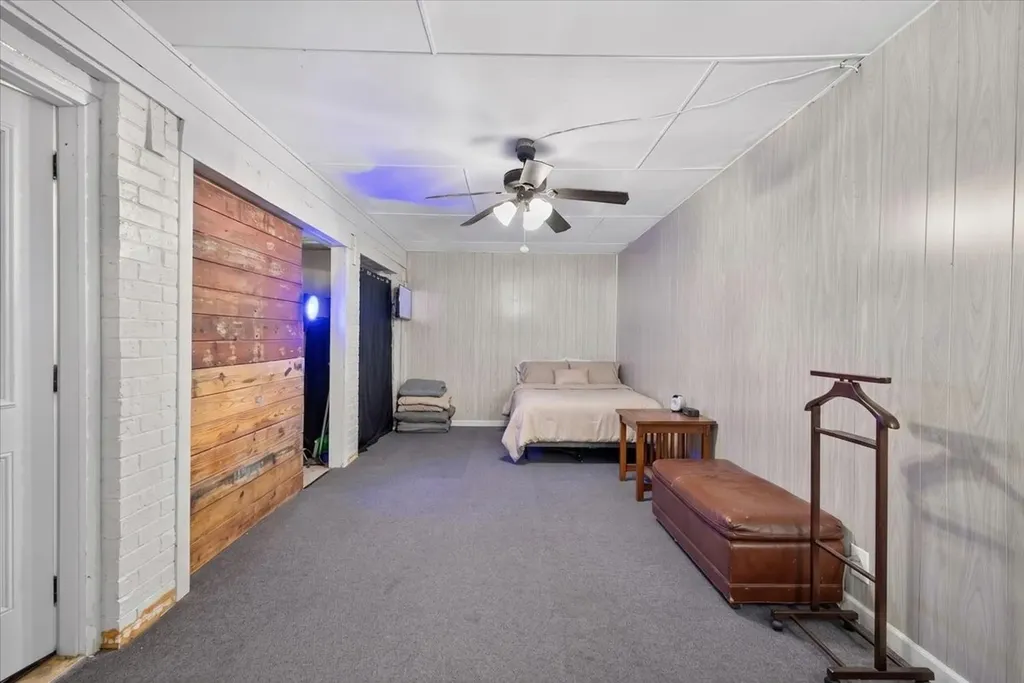 907 Denver Street Alvord TX 76225