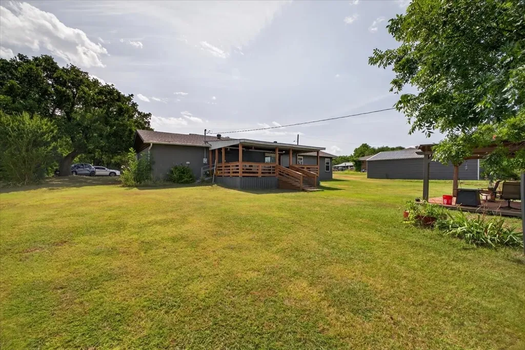 907 Denver Street Alvord TX 76225