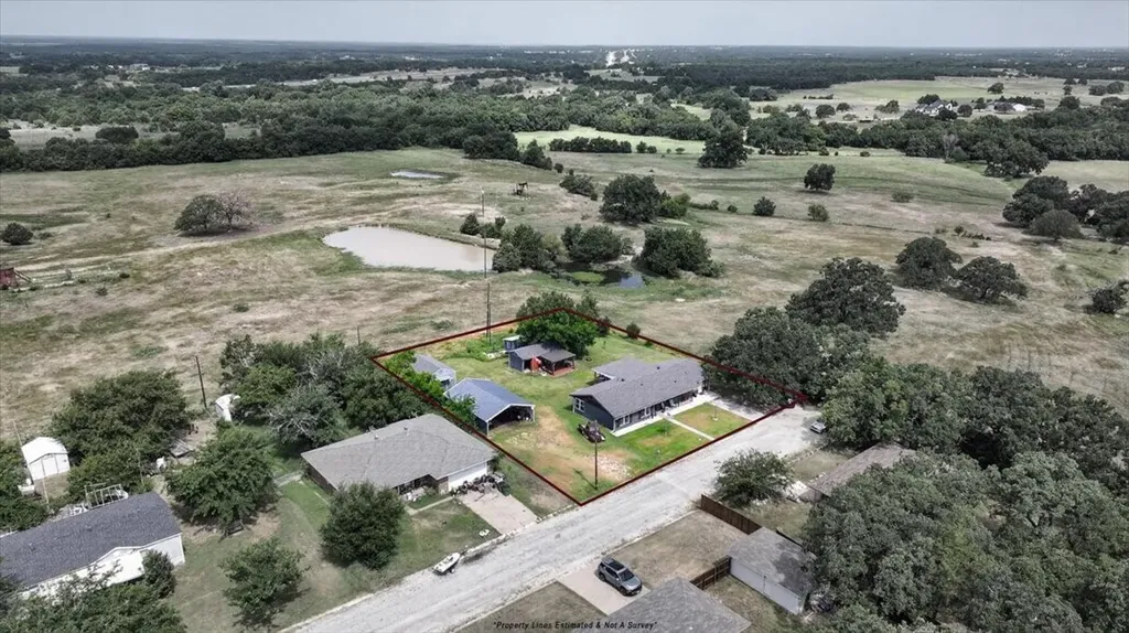 907 Denver Street Alvord TX 76225