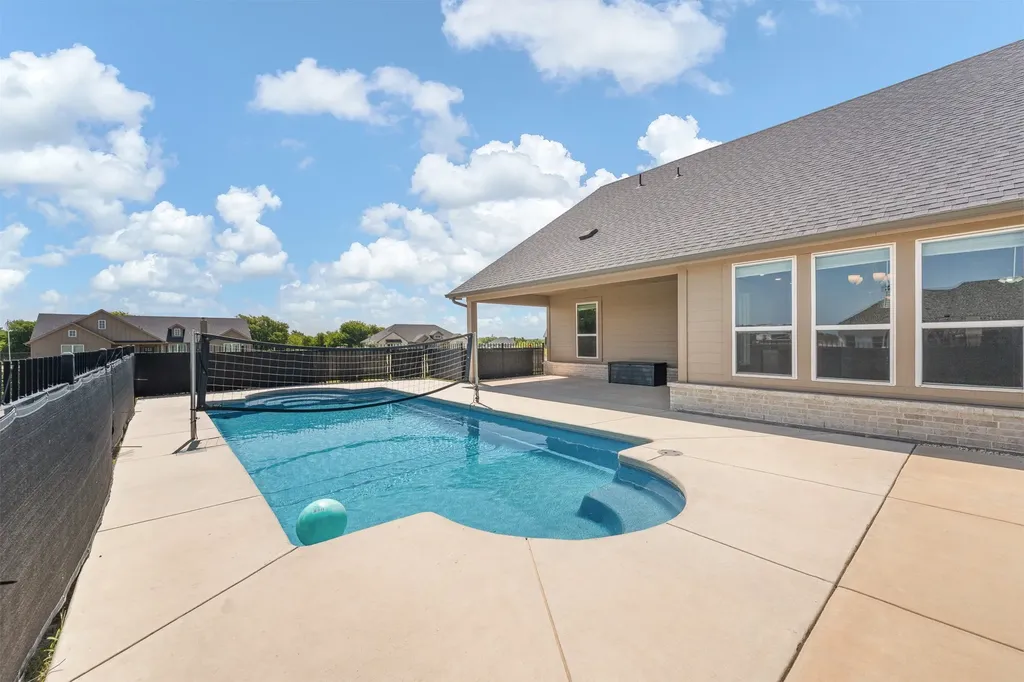 6304 Rustic Edge Street Godley TX 76044