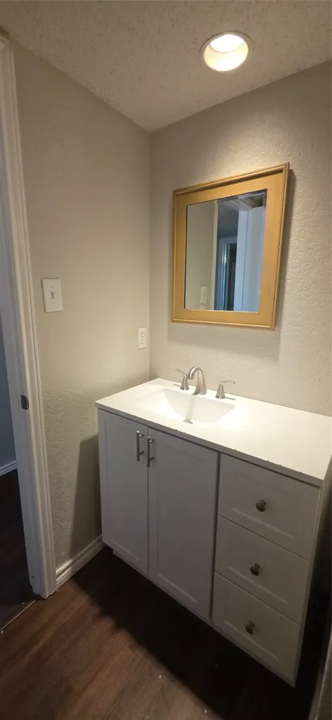 6717 Loma Vista Drive Fort Worth TX 76133