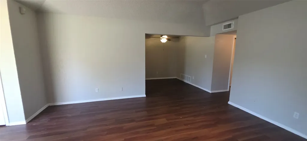 6717 Loma Vista Drive Fort Worth TX 76133
