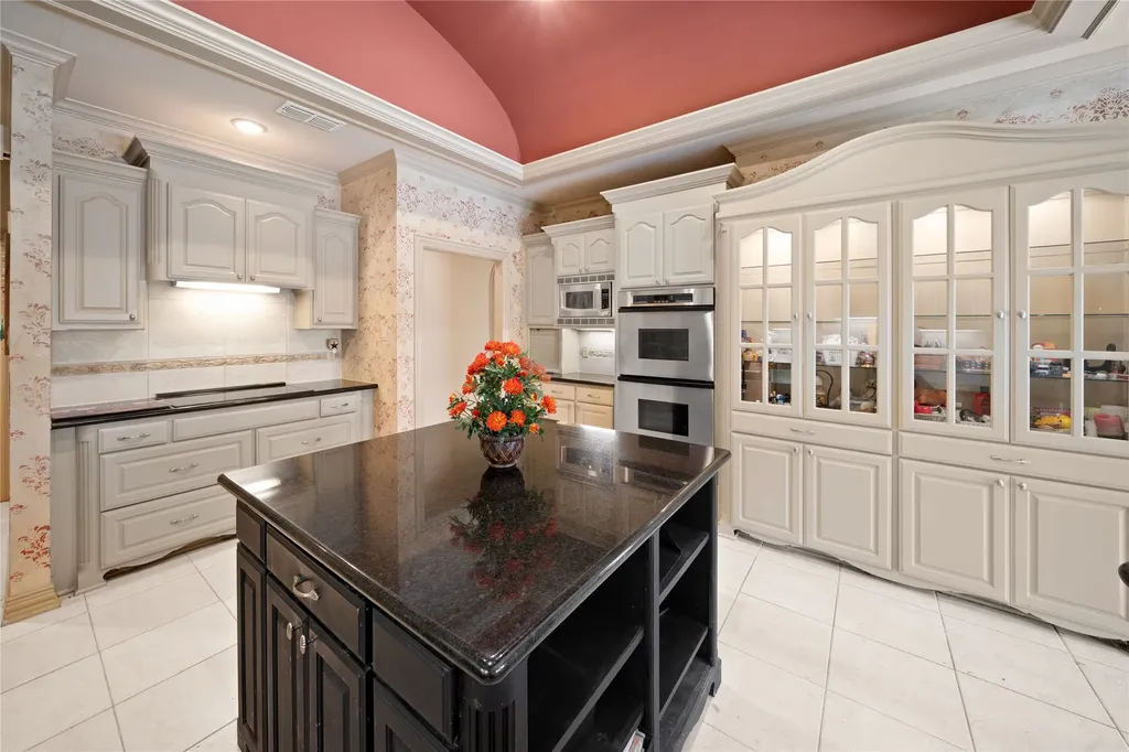 7402 Hollytree Drive Tyler TX 75703