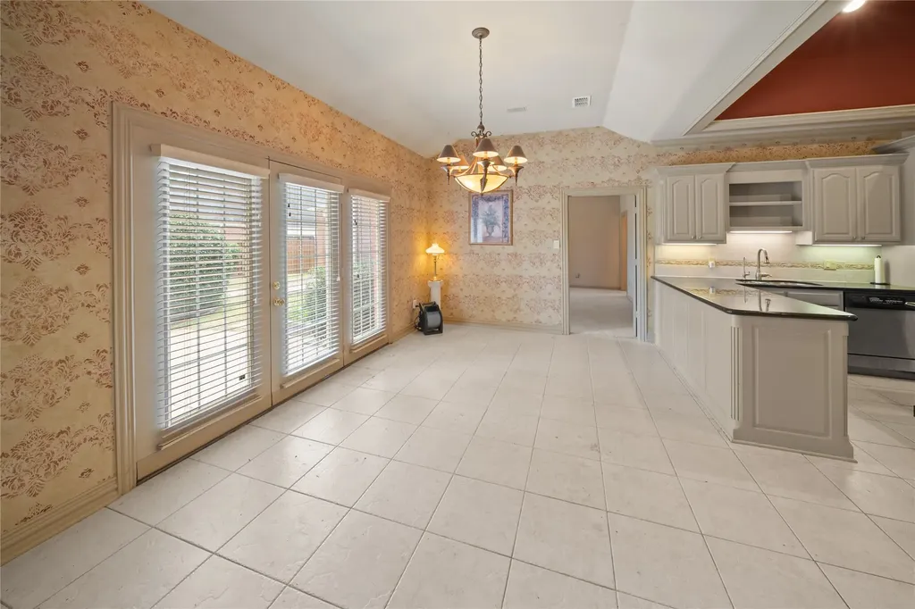 7402 Hollytree Drive Tyler TX 75703