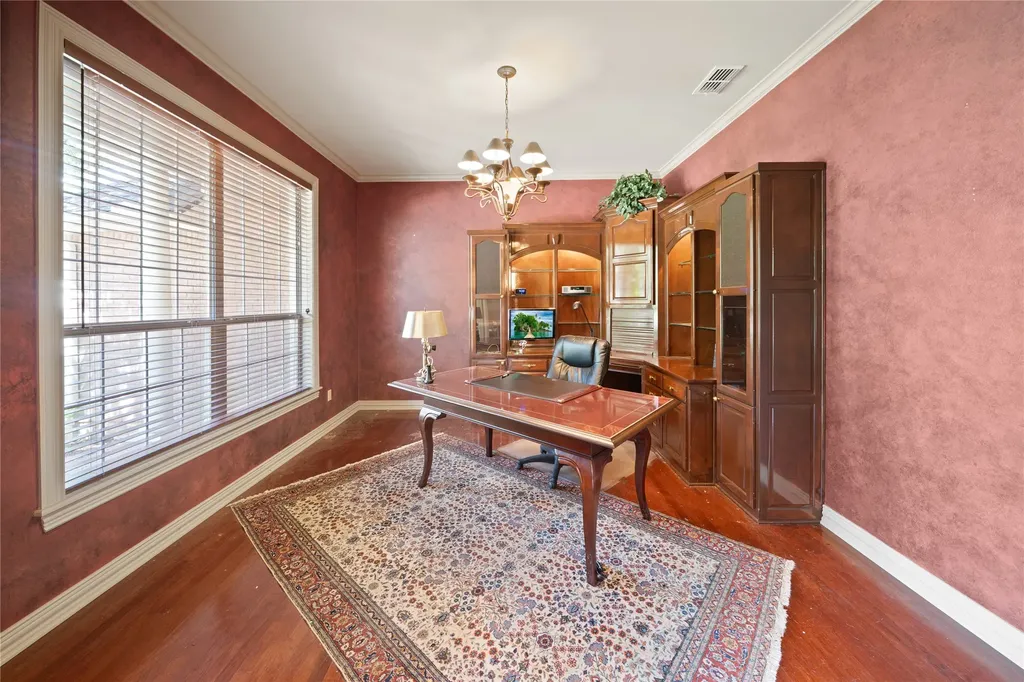 7402 Hollytree Drive Tyler TX 75703