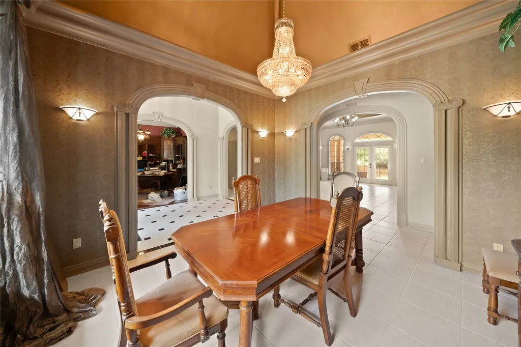 7402 Hollytree Drive Tyler TX 75703
