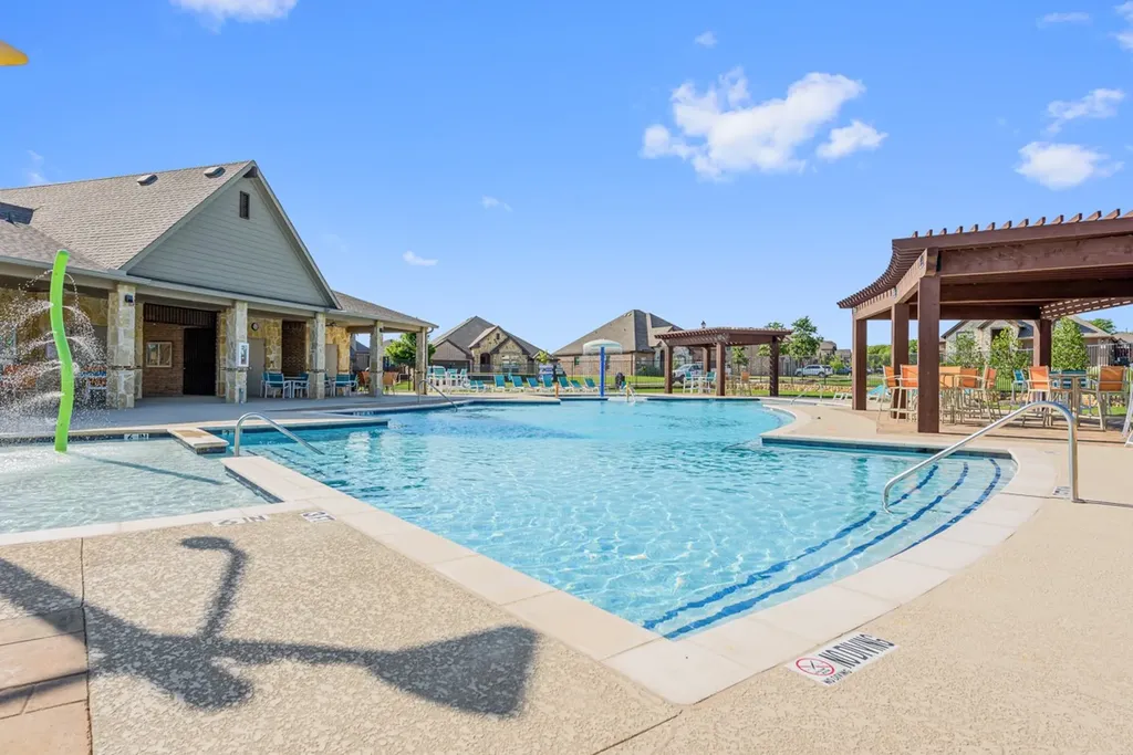 1012 Ashcroft Lane Justin TX 76247