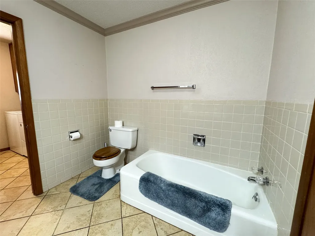 1102 N Avenue G Haskell TX 79521