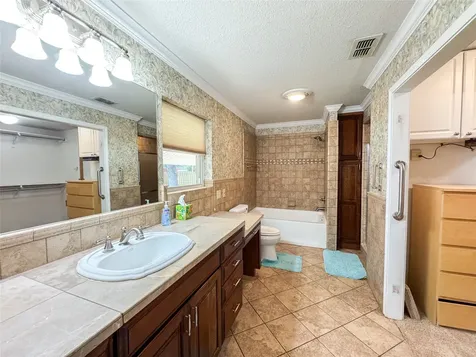 1102 N Avenue G Haskell TX 79521